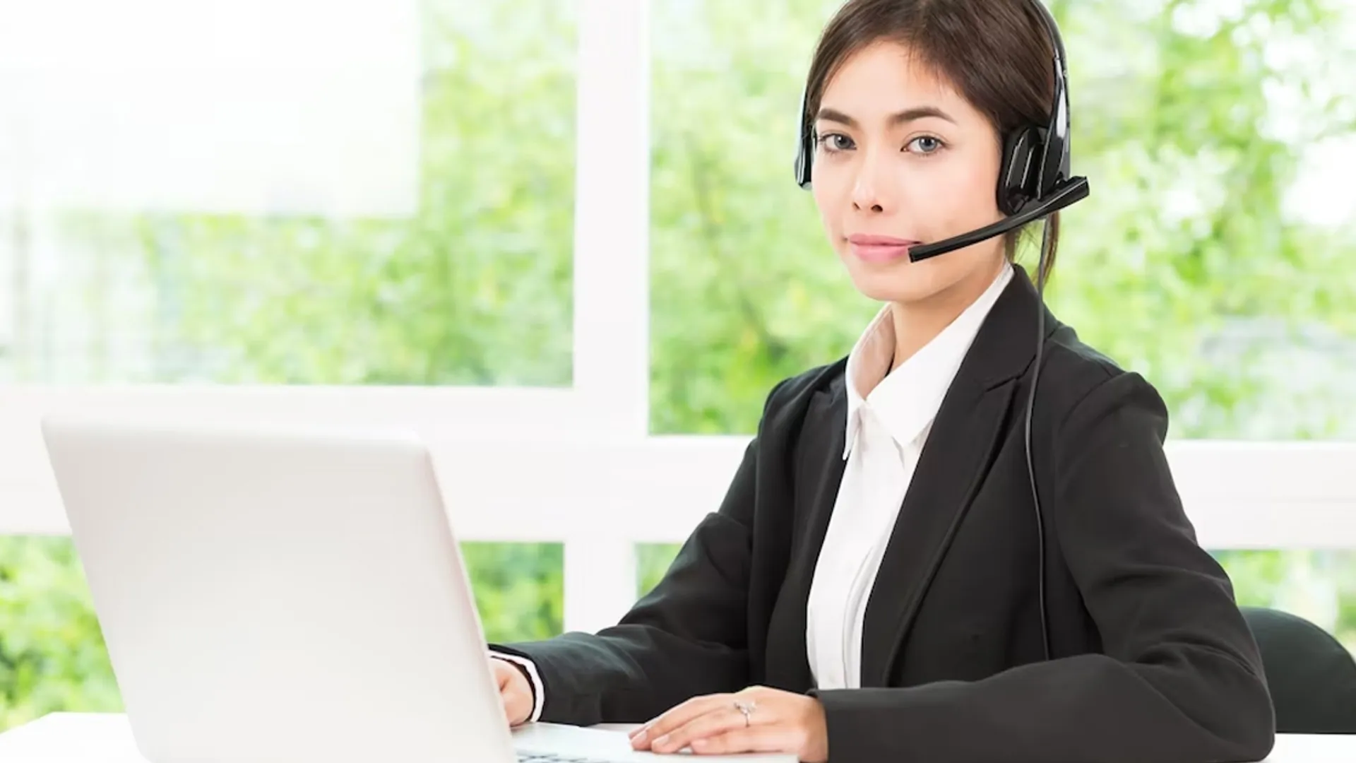 Hình ảnh hỗ trợ khách hàng New88